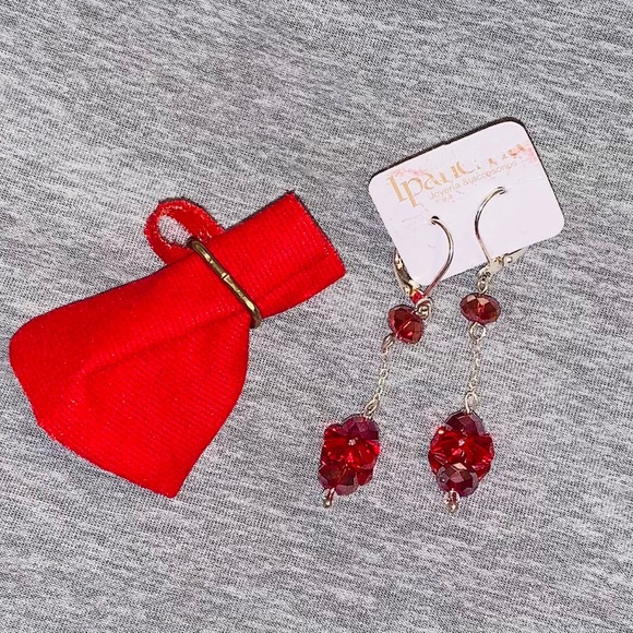 Earrings❣️ - Picture 2 of 2